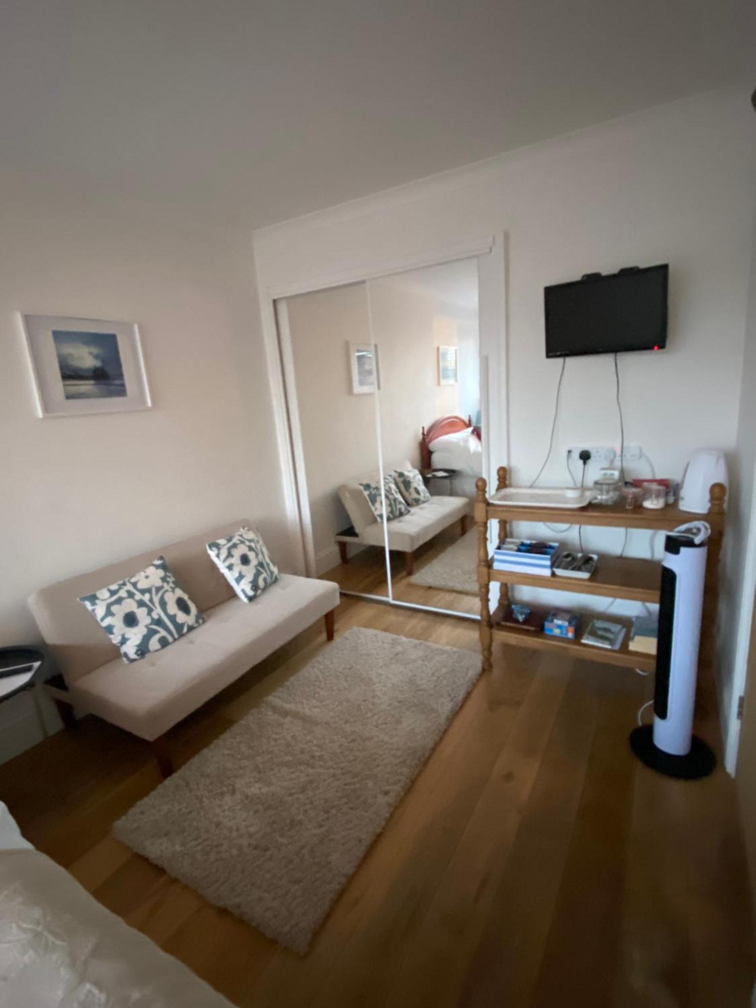 Bright Suite Whitstable Esterno foto
