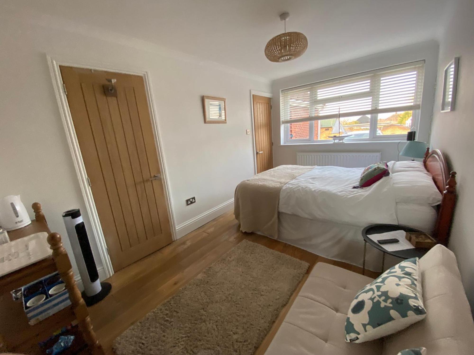 Bright Suite Whitstable Esterno foto